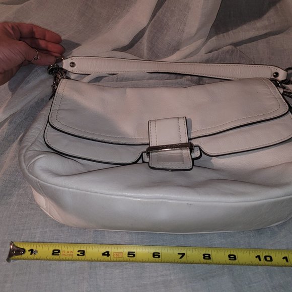 Coach Shoulder Bag Lovely White Leather and Mauve lining - Picture 2 of 5